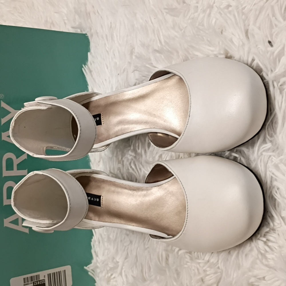 Array Elegant Off White Ankle Strap Heels Size 8 - image 3